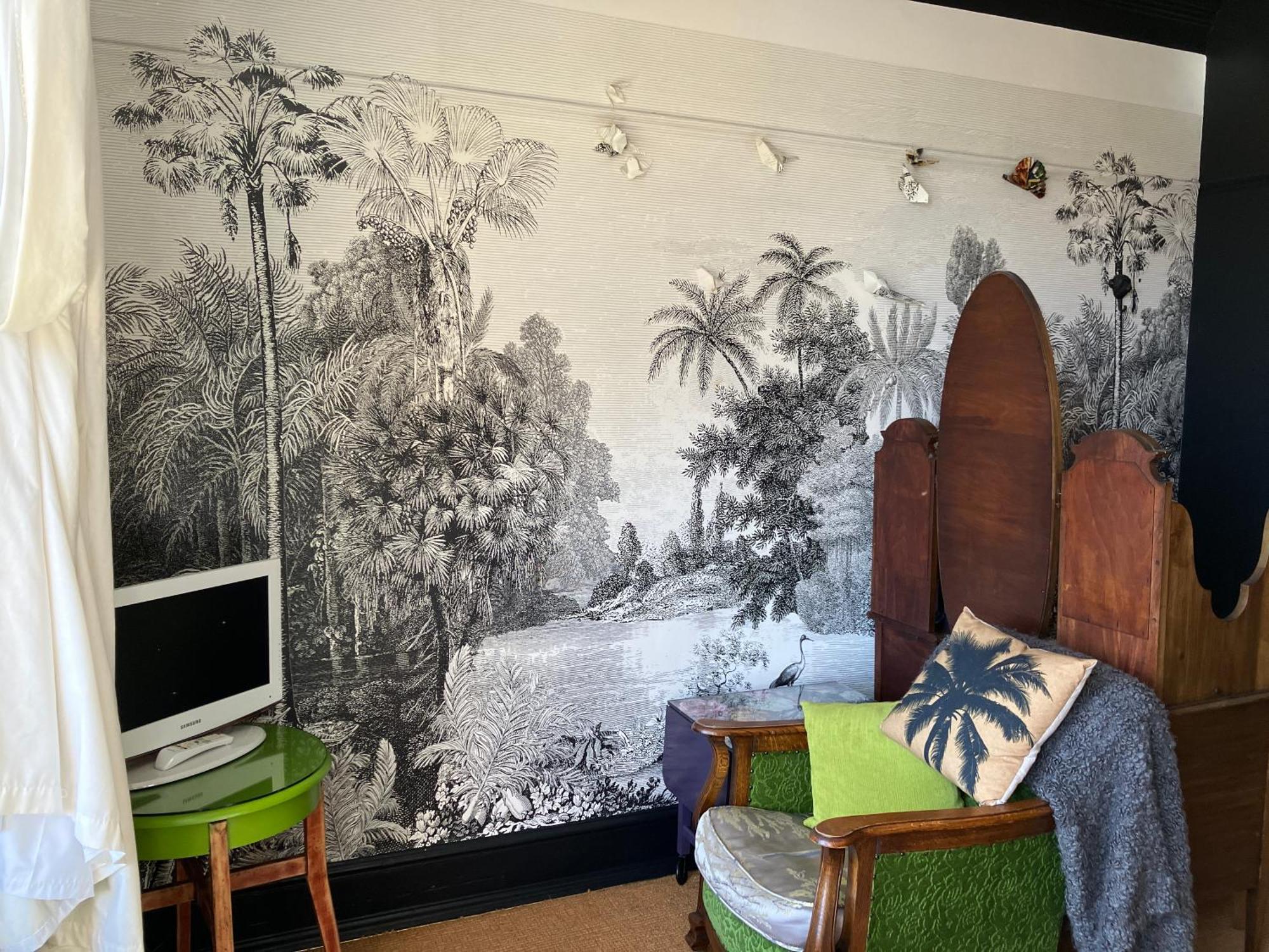 Cornerstones Guest House Sale Exteriér fotografie