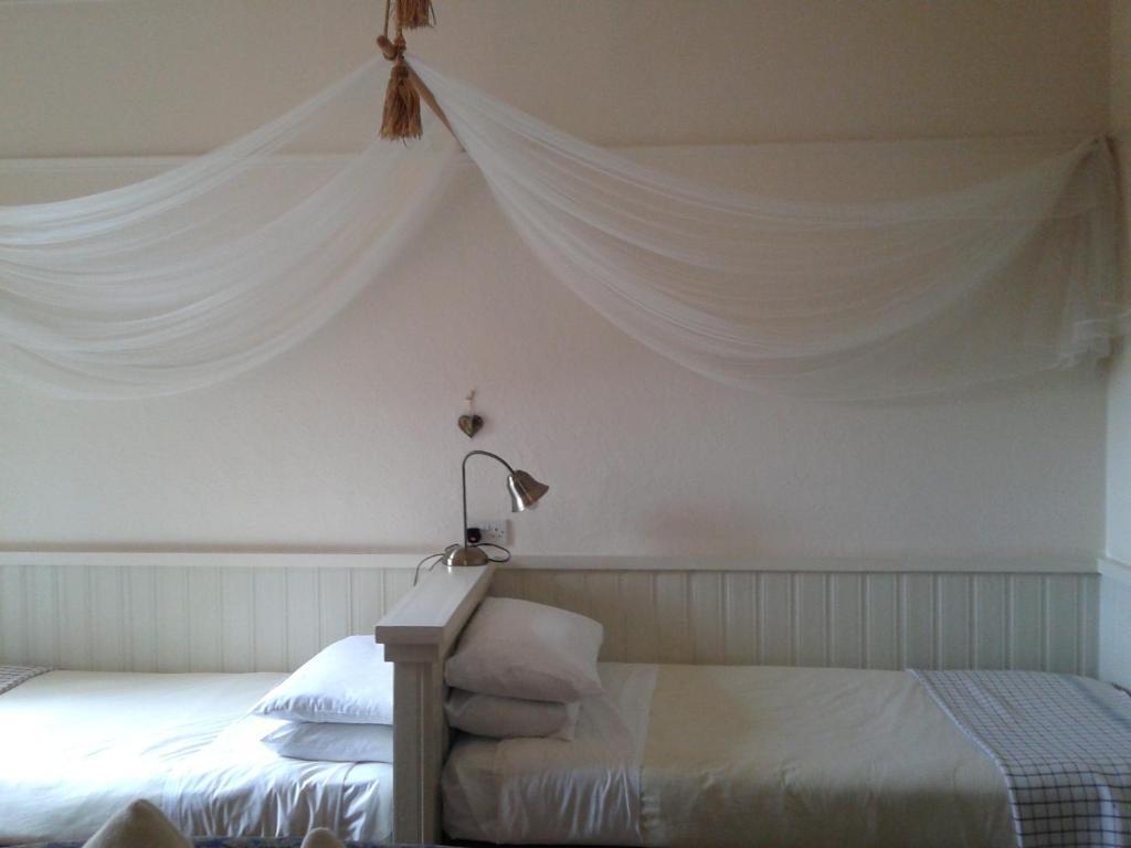 Cornerstones Guest House Sale Pokoj fotografie
