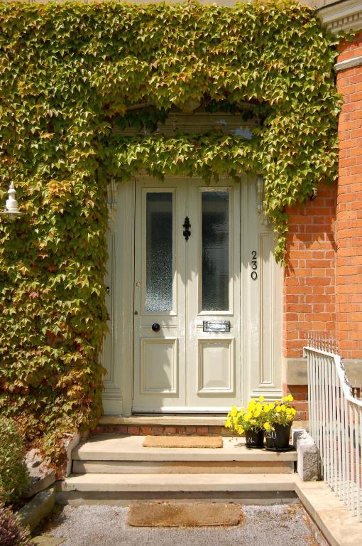 Cornerstones Guest House Sale Exteriér fotografie